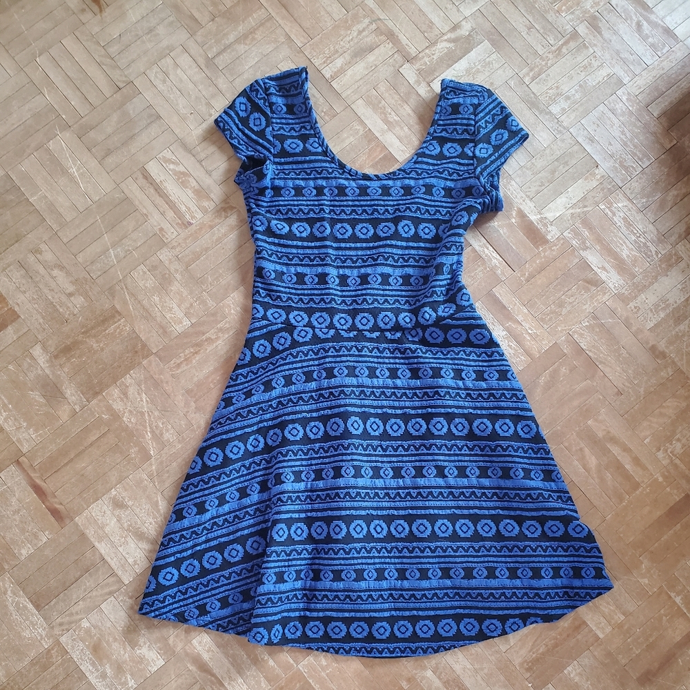 🌟3 for $15🌟 Snap blue skater dress sz L